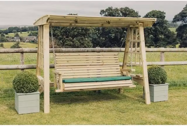 Churnet Valley Garden Furniture Ltd Antoinette Swinging Chair Hammock in Brown, W/D/H: 230 x 185 x 125 cm