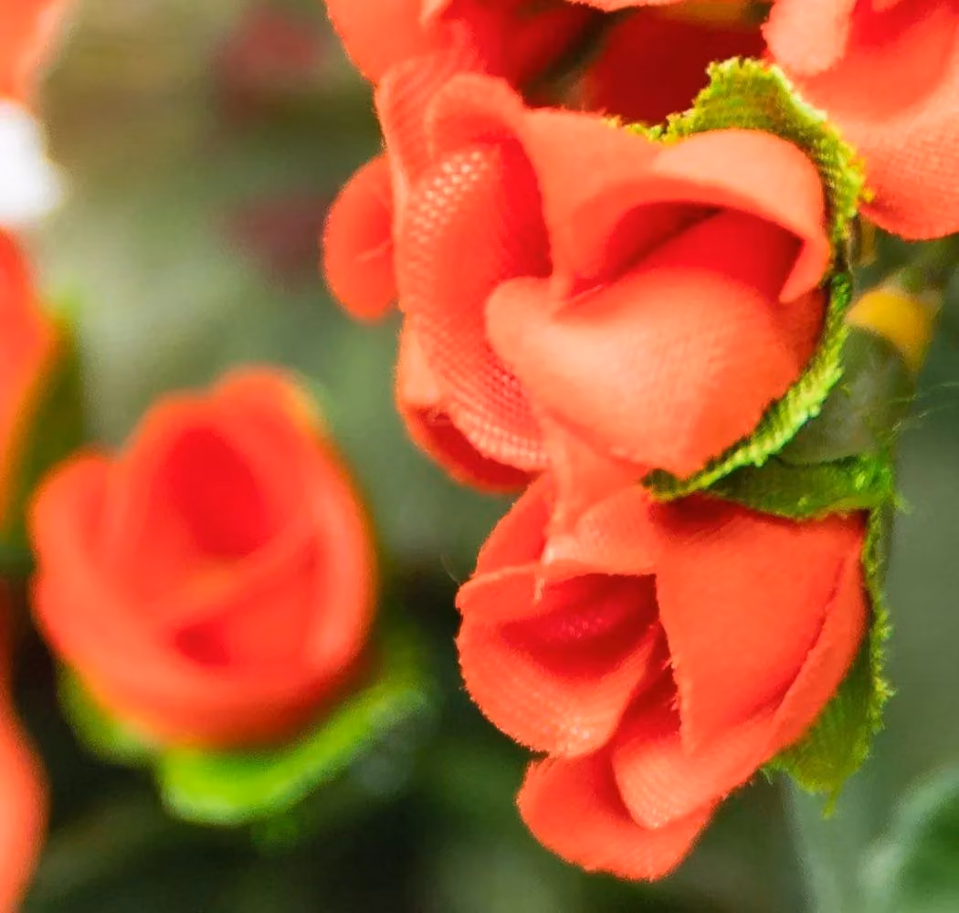 Primrose Red Artificial Geranium Flowers in a Rattan Hanging Basket, Diameter: 30 cm – 6