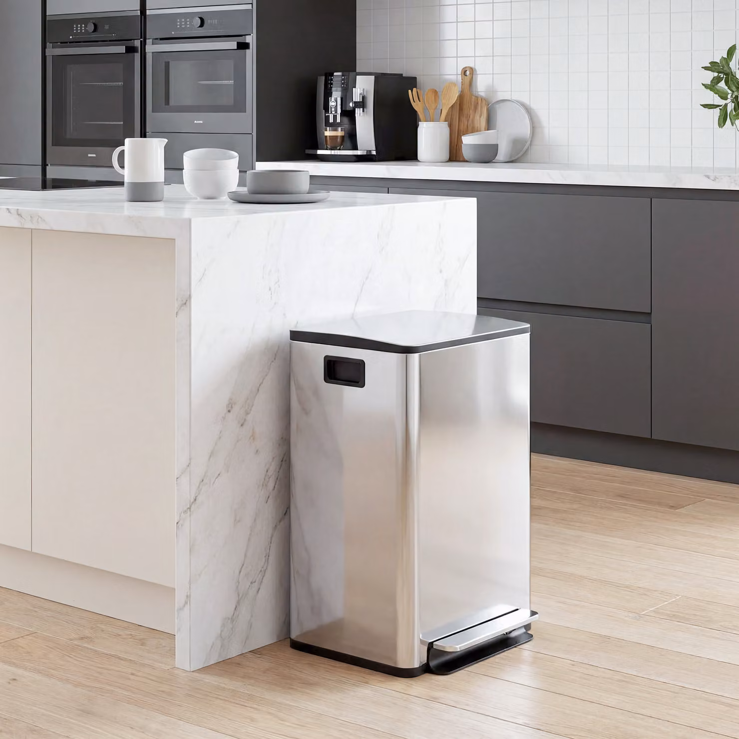 HOMCOM 40L Dual Compartment Stainless Steel Pedal Bin with Odour Filter and Removable Inner Bucket, Silver Tone – 6