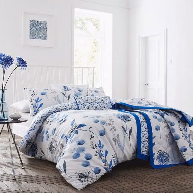 Bellissimo Floral Inky Duvet Set in White and Blue, 180 x 200 cm
