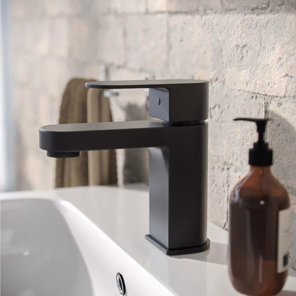 Nes Home Single Lever Mono Basin Mixer Tap with Pop Up Waste in Matte Black Brass – 3