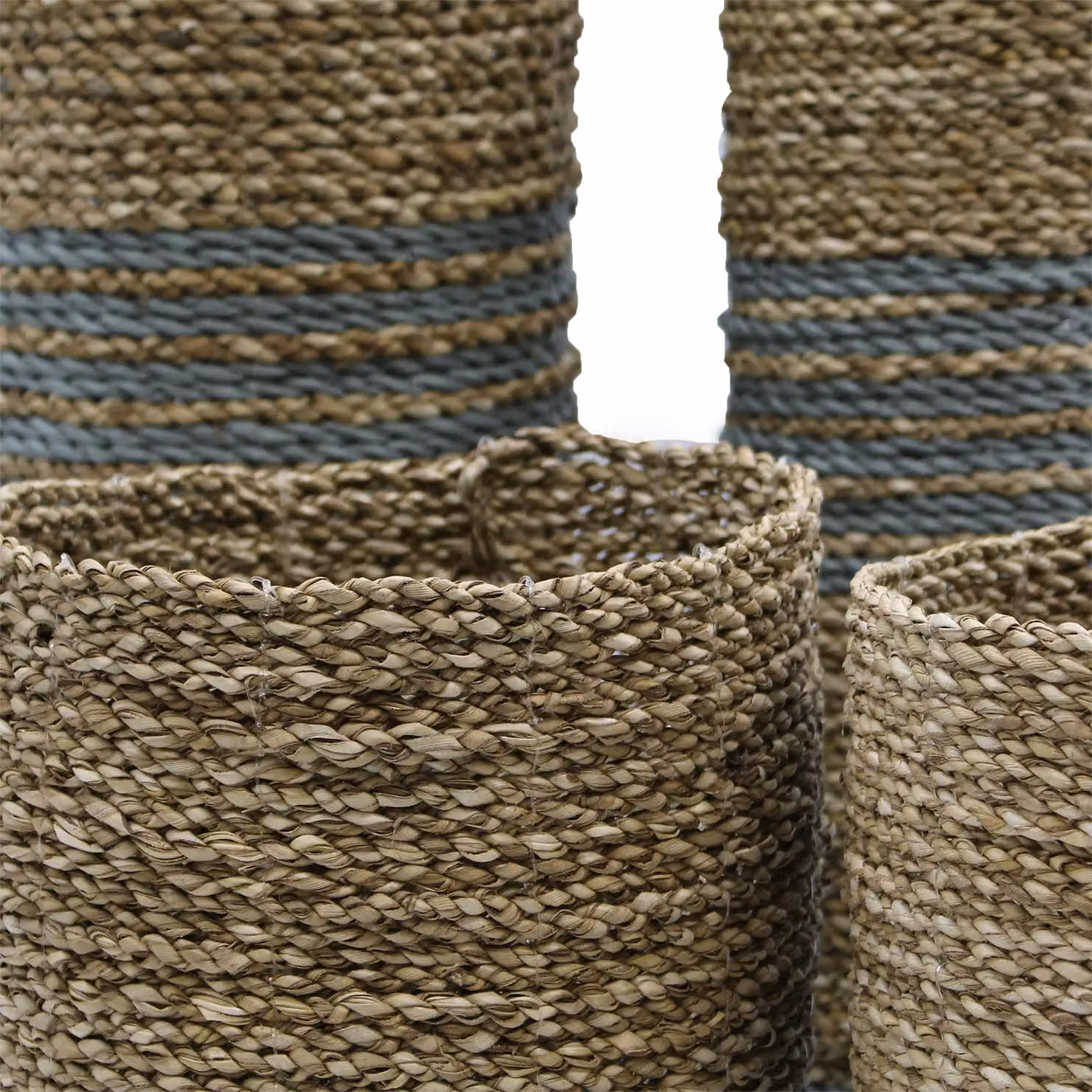 KDMD Seagrass and Grey Raffia Set with 2 Vases and 2 Bins – 2