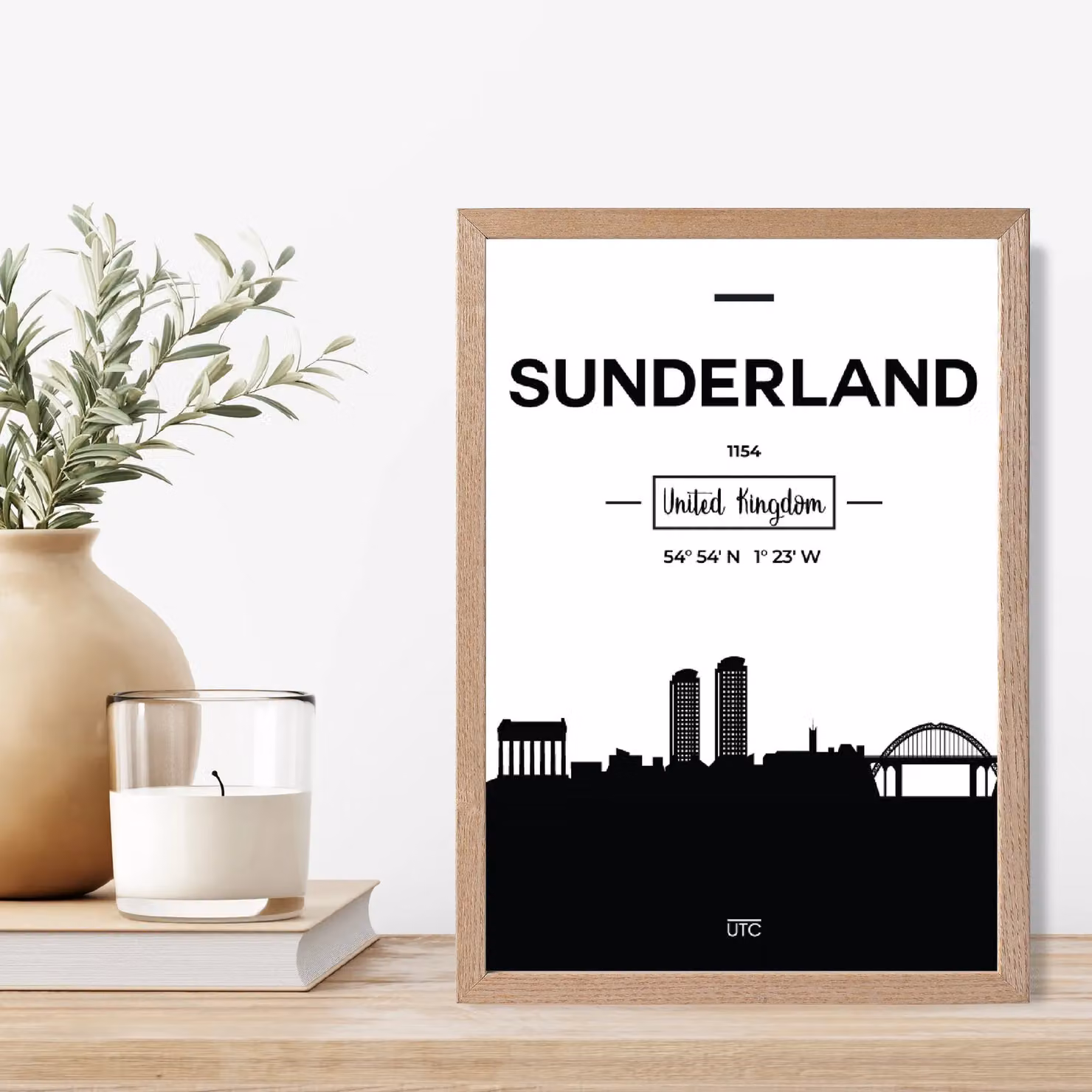 ARTZE Sunderland Black and White City Skyline Framed Print with Oak Frame, A3 – 2