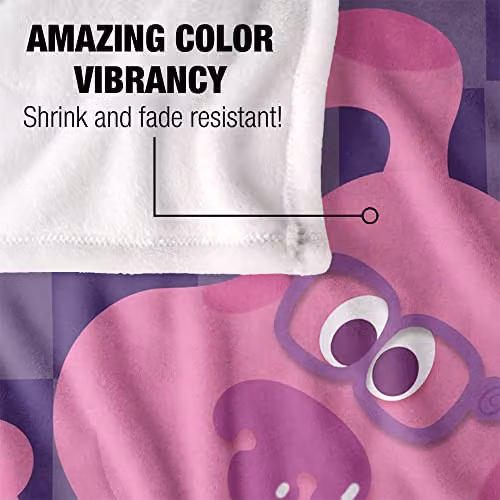 LOGOVISION Pink and White Checked Fleece Throw Blanket for Children, W/D/H: 152 x 127 cm – 3