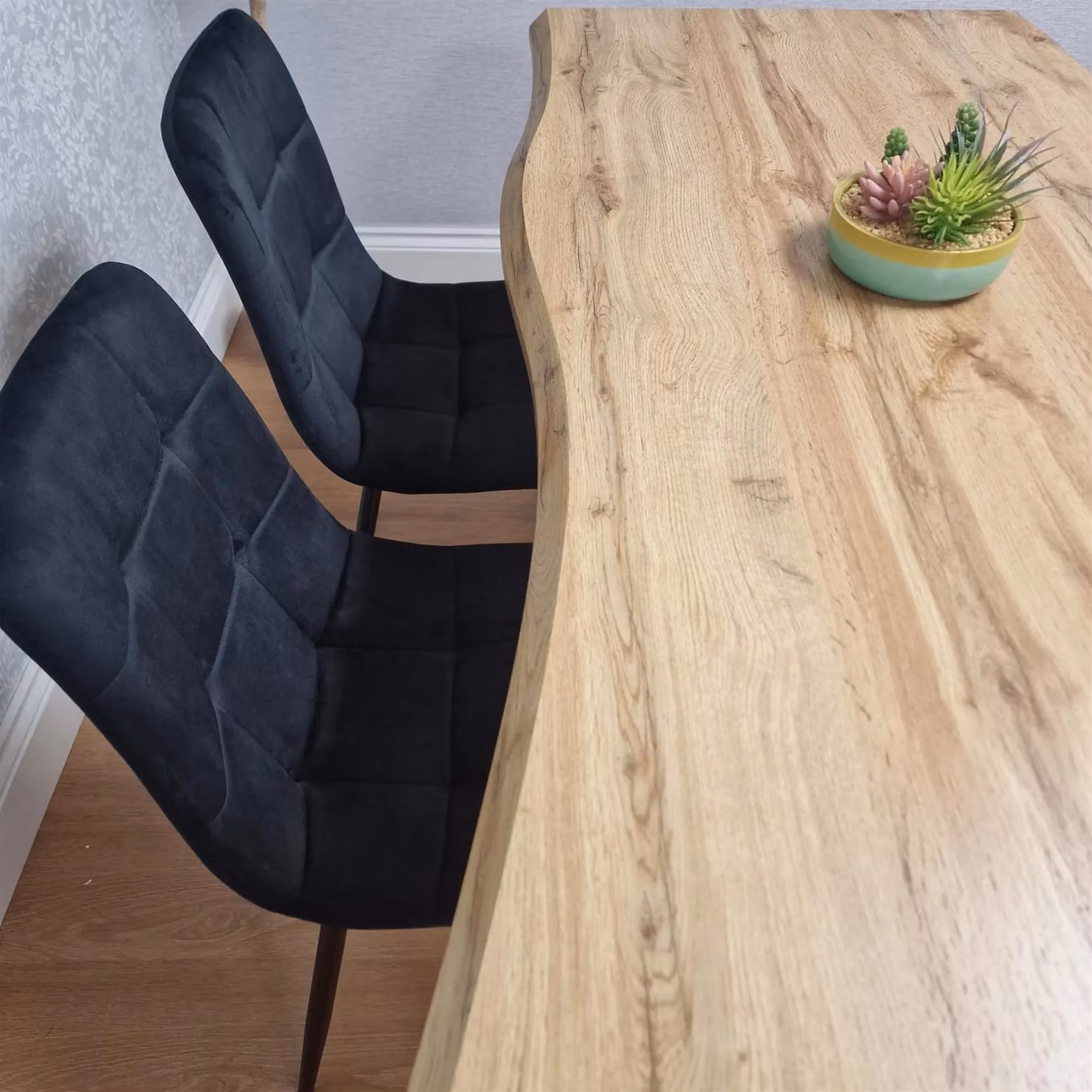 KOSY KOALA Dining Table and 6 Black Velvet Chairs Set, Brown Wood and Metal Rectangular Live Edge Table, W/D/H: 177 x 77 x 75 cm – 2
