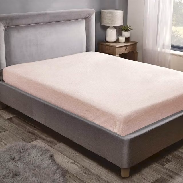Rapport Pink Sherpa Fleece Fitted Sheet, W: 180 cm, L: 200 cm
