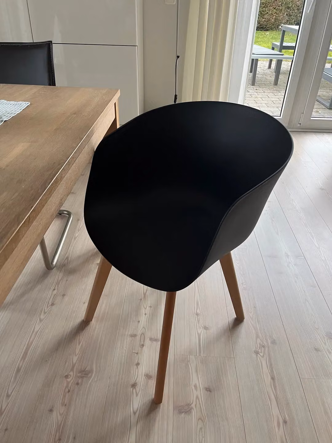 Nordlys Set of 4 Black Scandinavian Dining Chairs with Polypropylene Seats and Beech Wood Legs – 3