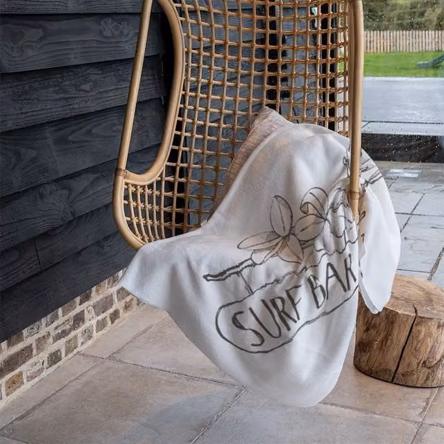Benjamin Tate Design Surf Bar Fleece Blanket in Brown, Beige and White, W/D/H: 120 x 150 cm – 1