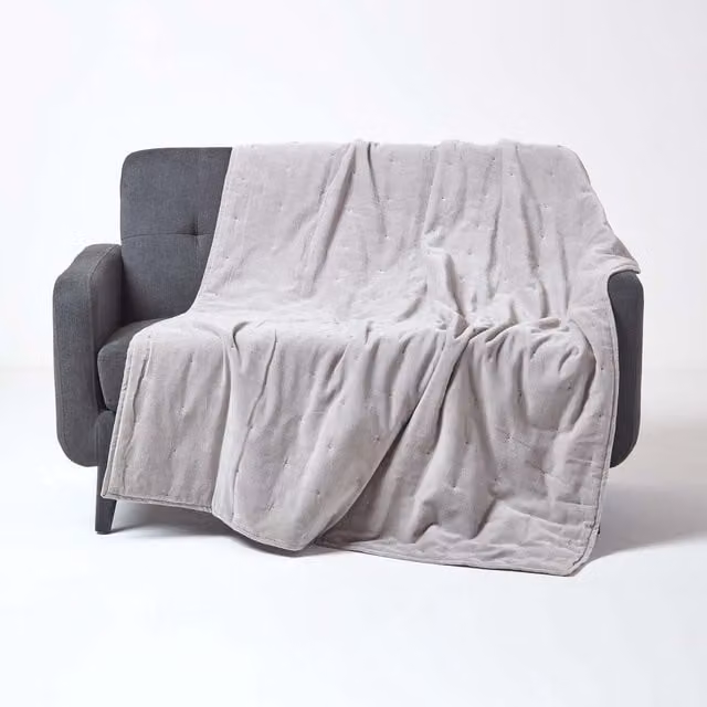 Homescapes Grey Velvet Quilted Throw with Dotted Stitching, W: 150 cm
