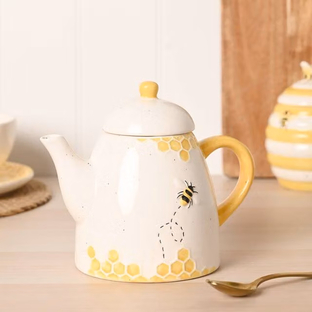 Hestia Bee Hive Ceramic Teapot in White and Yellow