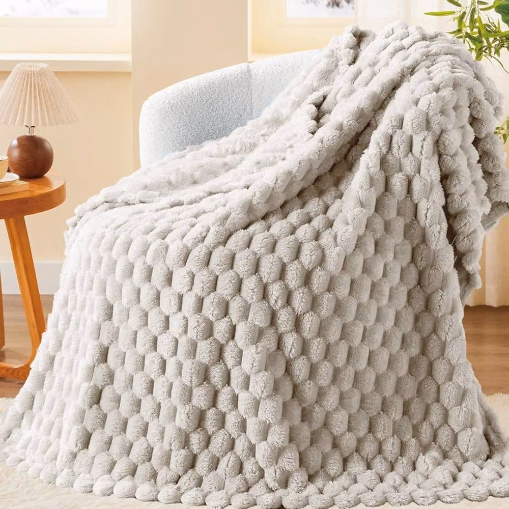 Velosso Chunky Popcorn Faux Fur Blanket in Beige, W: 200 cm, D: 240 cm – 2