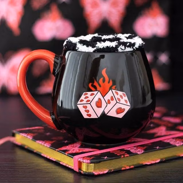 Uniqueful Black Dice Mug and Socks Set, 550ml – 1