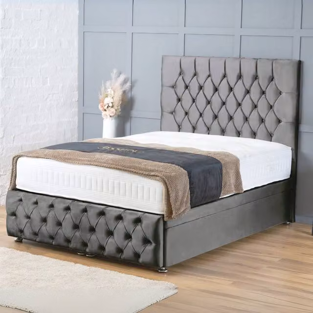 BSSPOKE Mulberry Ottoman Divan Bed with 54 inch Headboard and Mattress in Grey Plush Velvet, W/D/H: 90 x 190 cm – 1