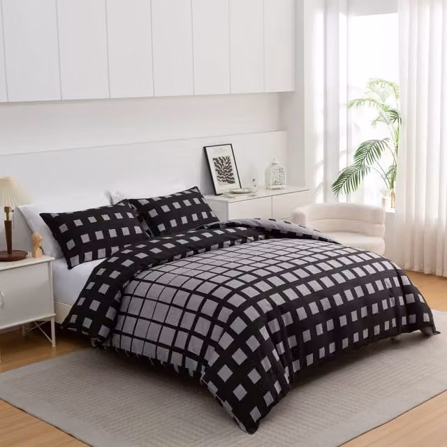 Grace Double Brushed Microfibre Duvet Cover and Pillowcase Set in Grey, 200 x 200 cm – 1
