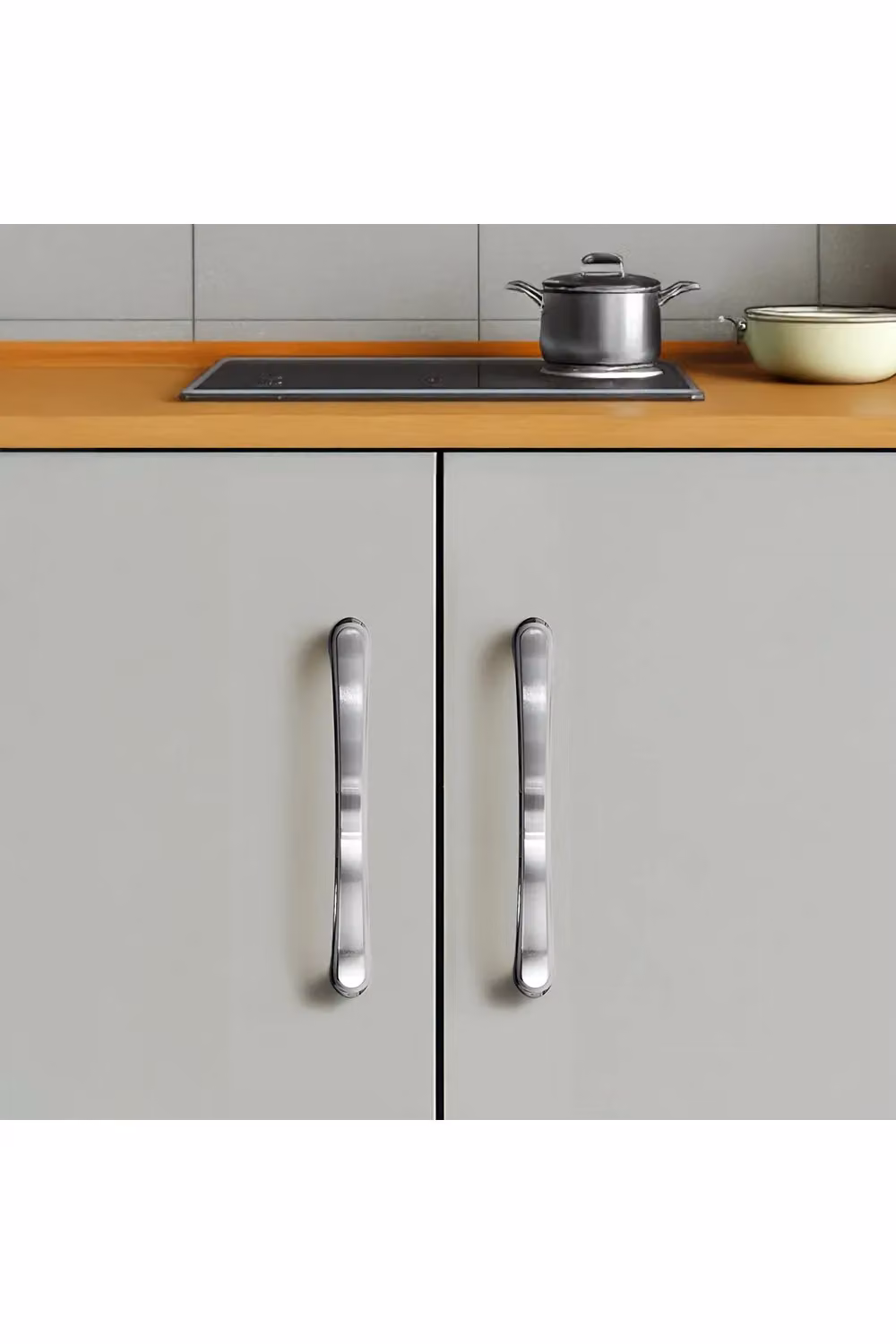 Living and Home 2-Piece Silver Polished Aluminium Bow Cabinet Handles and Drawer Pulls, Hole Center: 128 mm – 2