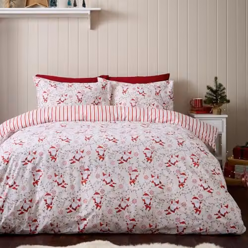 Catherine Lansfield Christmas Santas Reversible Double Duvet Cover and Pillowcase Set, Red, W/H: 200 x 200 cm, Pillowcase: 50 x 75 cm – 1