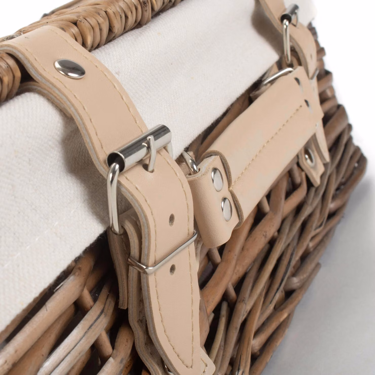 Red Wicker Split Willow Picnic Basket with White Cotton Lining, 35cm – 3