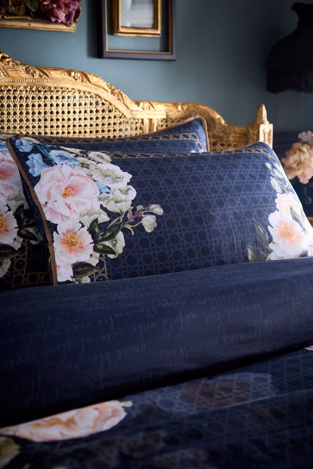 Laurence Llewelyn-Bowen Bouquet List Floral Cotton Sateen Duvet Cover Set in Blue, W: 180 cm, H: 200 cm – 2