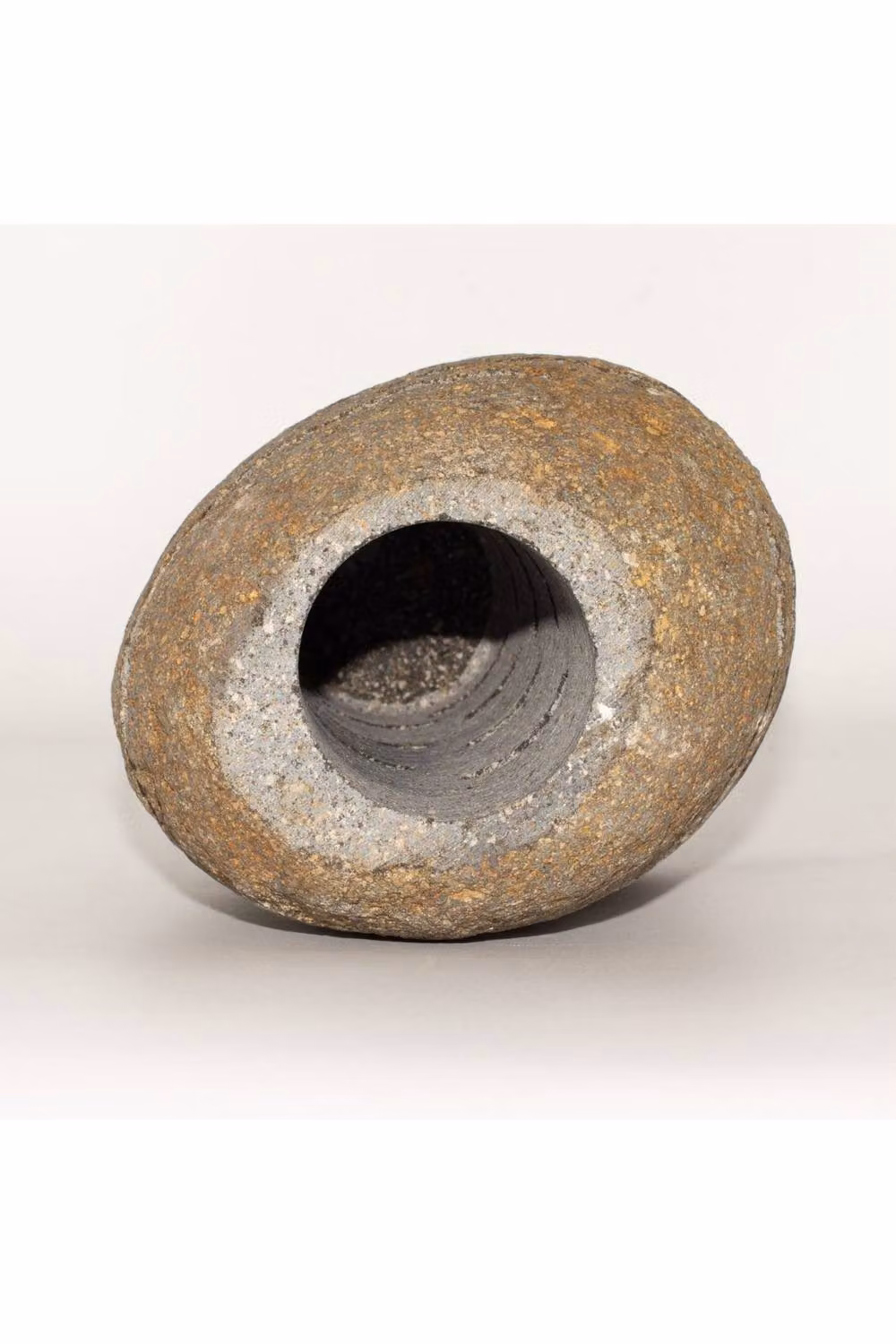 KDMD Natural Riverstone Pillar Candle Holder in Brown, W/D/H: 10 x 13 x 22 cm – 2
