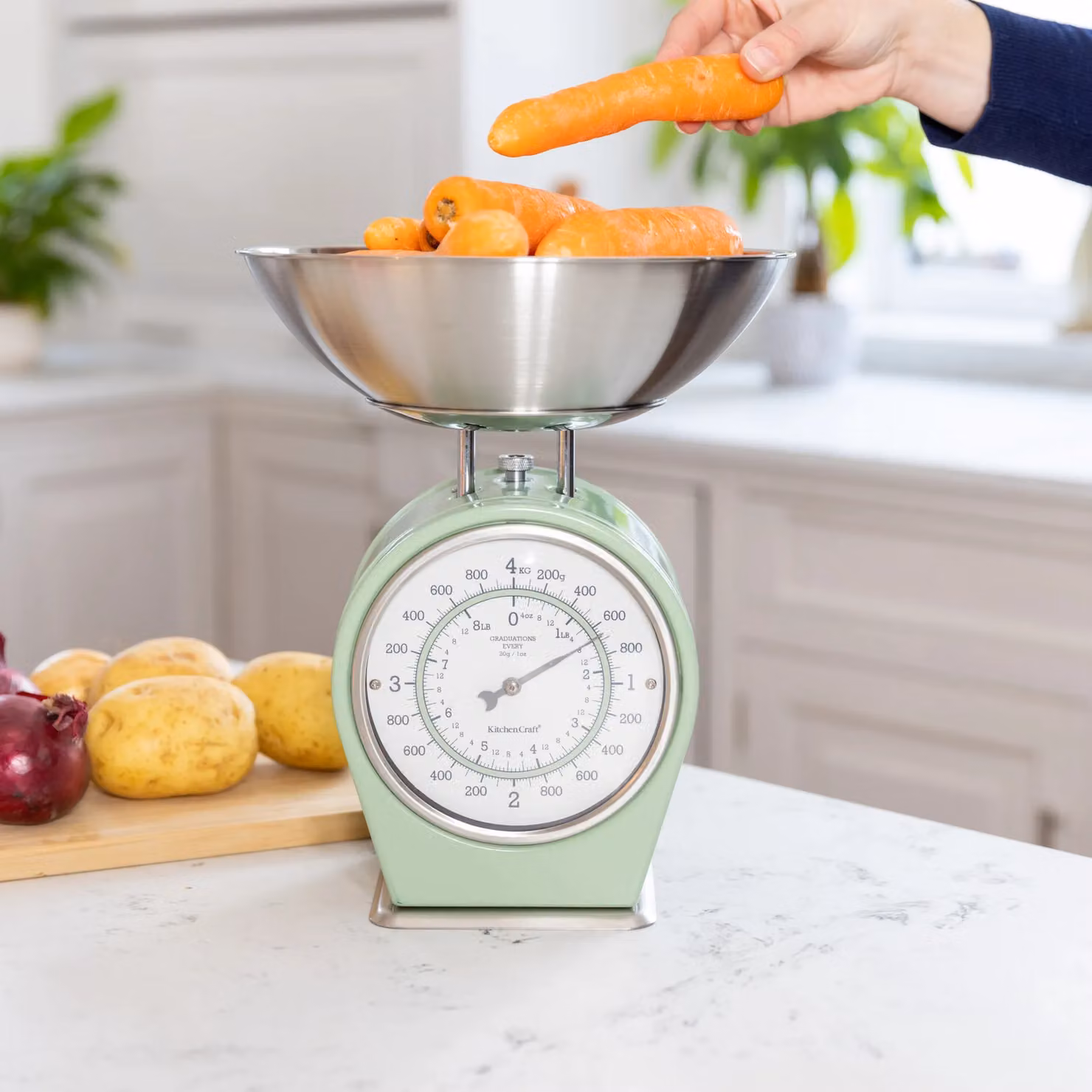 Living Nostalgia Sage Green Manual Mechanical Kitchen Scales with Stainless Steel Analog Display – 3