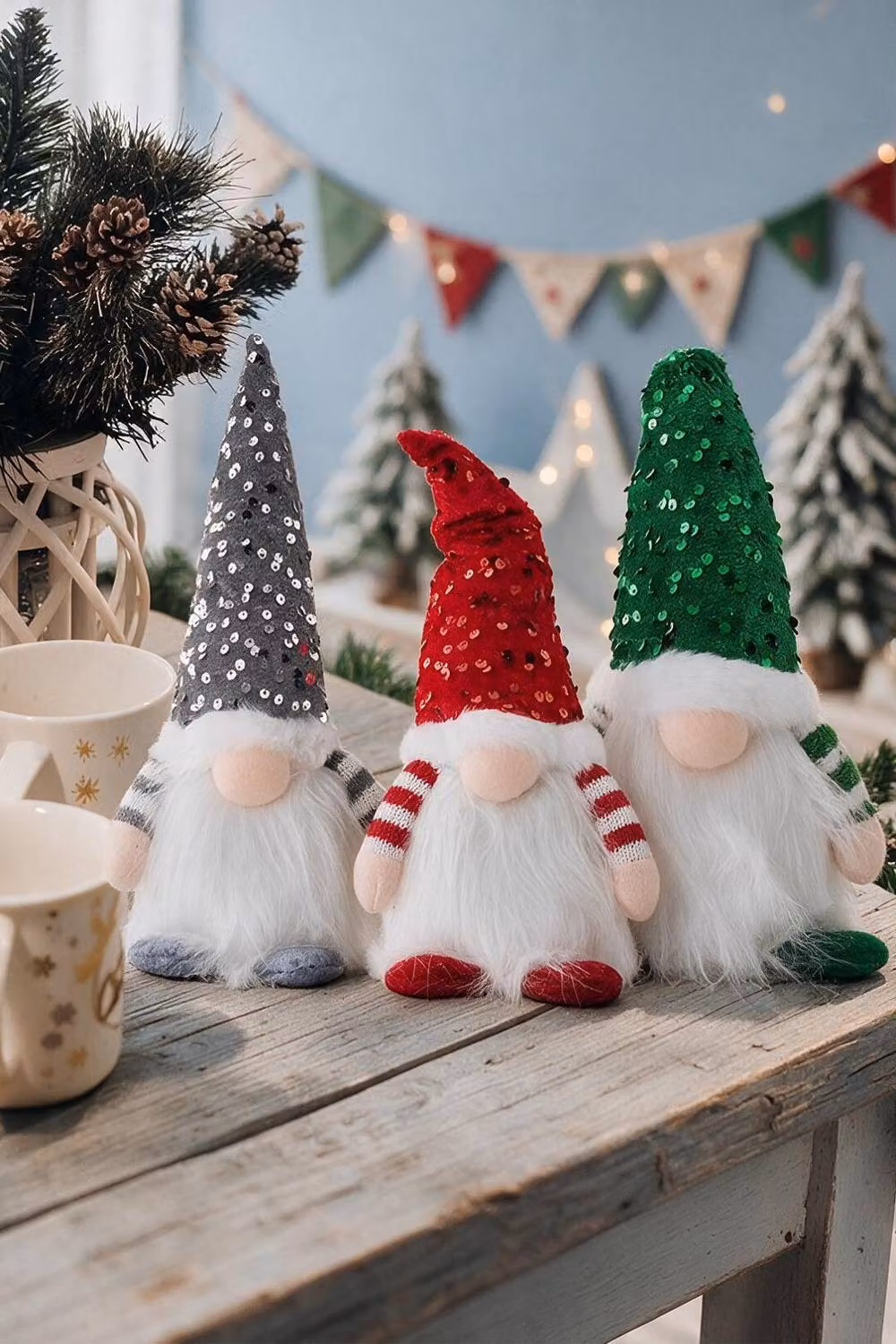 ExtraStar 3-Pack Battery-Powered Tabletop Christmas Gnome Decorations in Red, Green and Silver, Height: 15 cm – 4