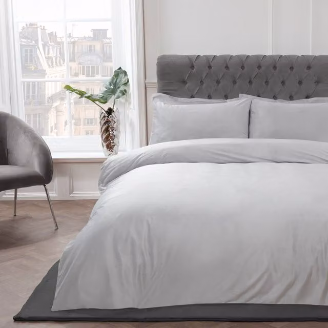 Smart Living Matte Velvet Duvet Cover and Pillowcase Set in Silver, Single Size (W: 140 cm, L: 200 cm)