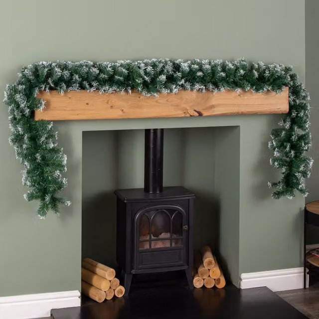 Samuel Alexander 2.7m Snow Tipped Green Christmas Garland – 1