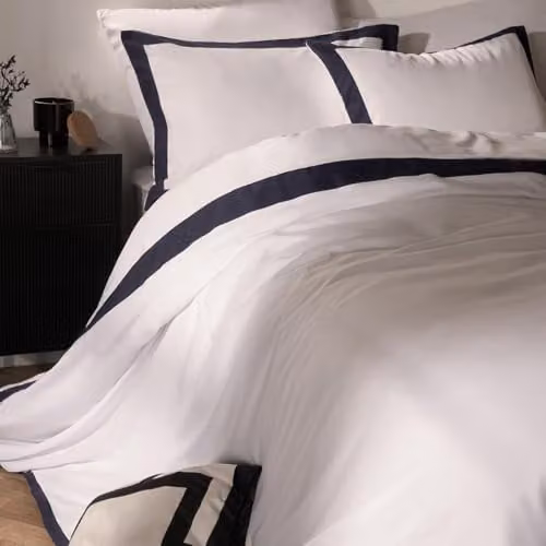 OHS Microfibre Bedding Set with Duvet Cover and Pillowcase in White and Blue, W/D/H: 200 x 200 cm – 1