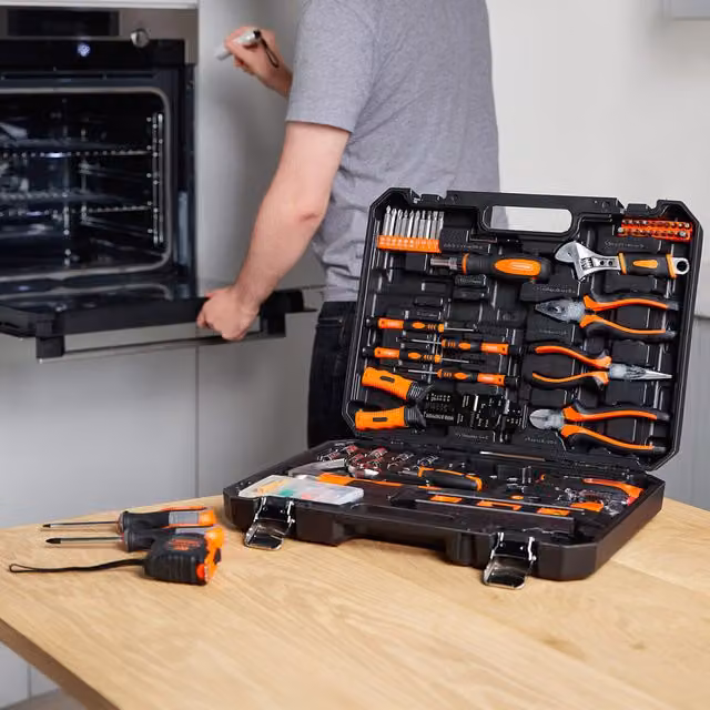 VonHaus 120 Piece Home Tool Kit with Carry Case in Black