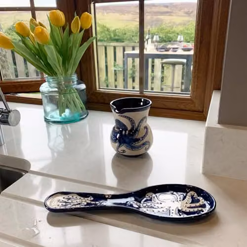 Verano Spanish Ceramics Blue and White Hand Painted Octopus Ceramic Utensil Spoon Rest, 28 cm – 6