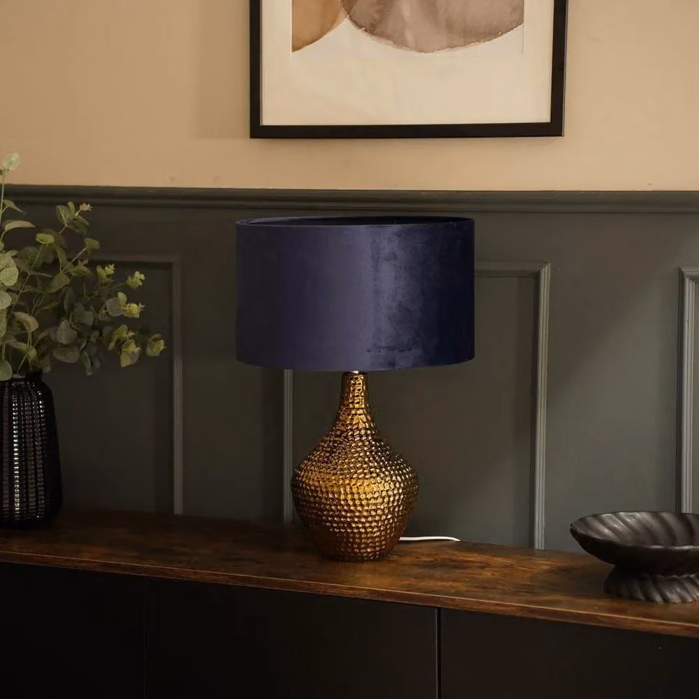 ValueLights Bailey Ceramic Table Lamp with Navy Velvet Shade in Gold and Blue, Diameter: 35 cm, Height: 21 cm – 3