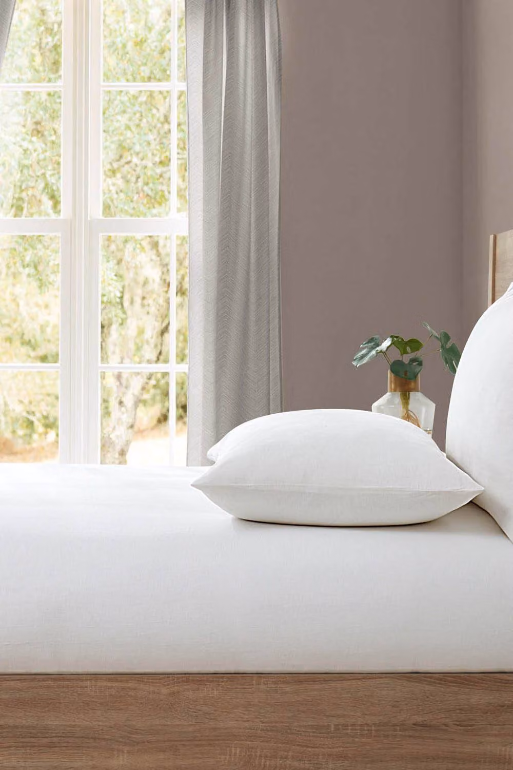 Lazy Linen White Linen Bedding Bundle including Duvet Cover, Pillowcase Pair and Fitted Sheet, Size: Double (140 x 200 cm) – 3