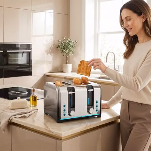 HOMCOM 4 Slice Toaster in Black with 1860W Power and Auto Shut-Off Function – 7