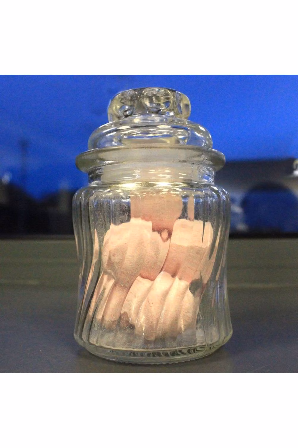 Kilner Geometric Swirl Ribs Candy Jar in Clear Glass – 2