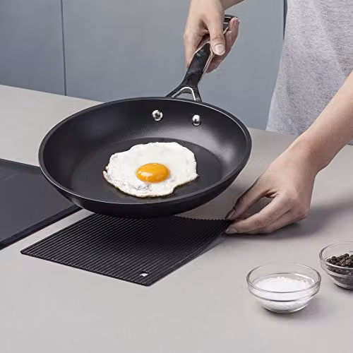 Zeal Silicone Square Non-Slip Hot Mat Trivet with Hanging Loop, Black, 18 cm – 3