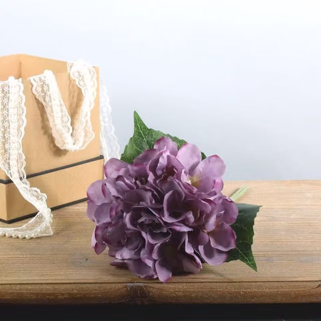 Kingsbury Gifts Single Organic Arundel Hydrangea Stem in Purple