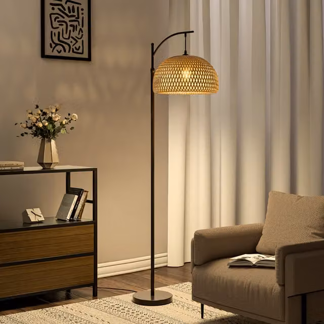 Livingandhome Arc Tall Rattan Floor Lamp with Foot-switch in Natural Brown