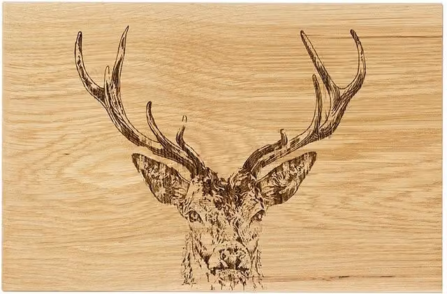 Selbrae House Oak Serving Board in Brown, W: 30 cm
