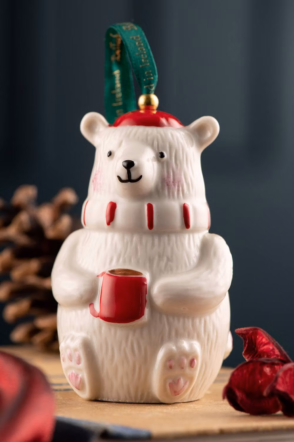 Belleek Classic Polar Bear Ceramic Ornament in White – 2