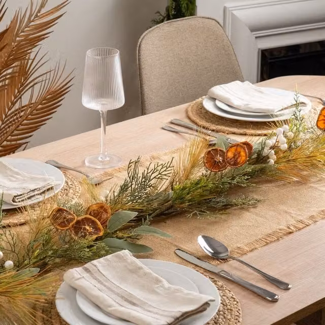 Scottish Everlastings Ltd Rustic Christmas Garland with Orange Slices and Green Foliage, Length: 153 cm