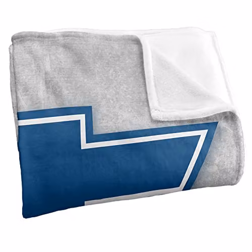 Trevco White Vintage Fleece Throw Blanket, W/D/H: 152 x 127 cm – 2
