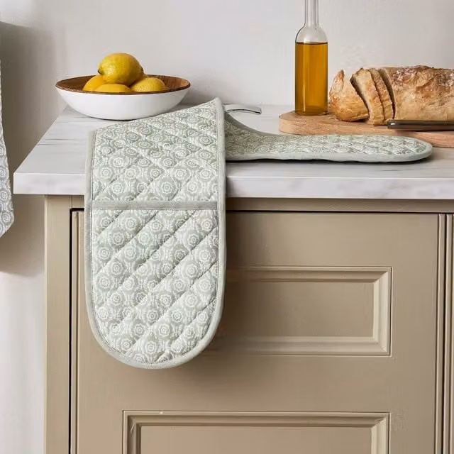 Murmur Thea Double Oven Glove in Mourne Green with Hanging Loop