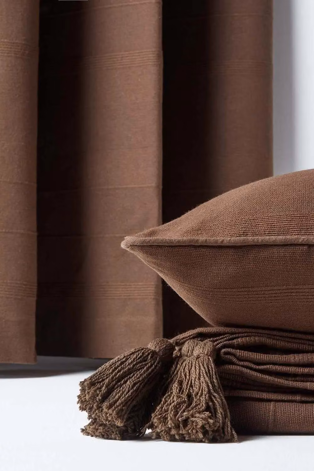 Homescapes Rajput Ribbed Cotton Cushion Cover in Chocolate, W/D/H: 45 x 45 x 45 cm – 3