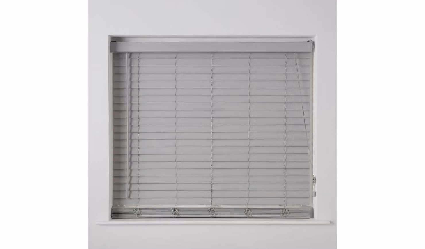 Cheap Furniture Warehouse Grey Faux Wood 25mm Slat Venetian Blind W: 120 cm, H: 160 cm