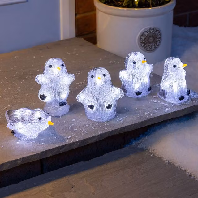 Christow Multicolour Penguin Christmas LED Lights, Battery Powered, Set of 5 – 1