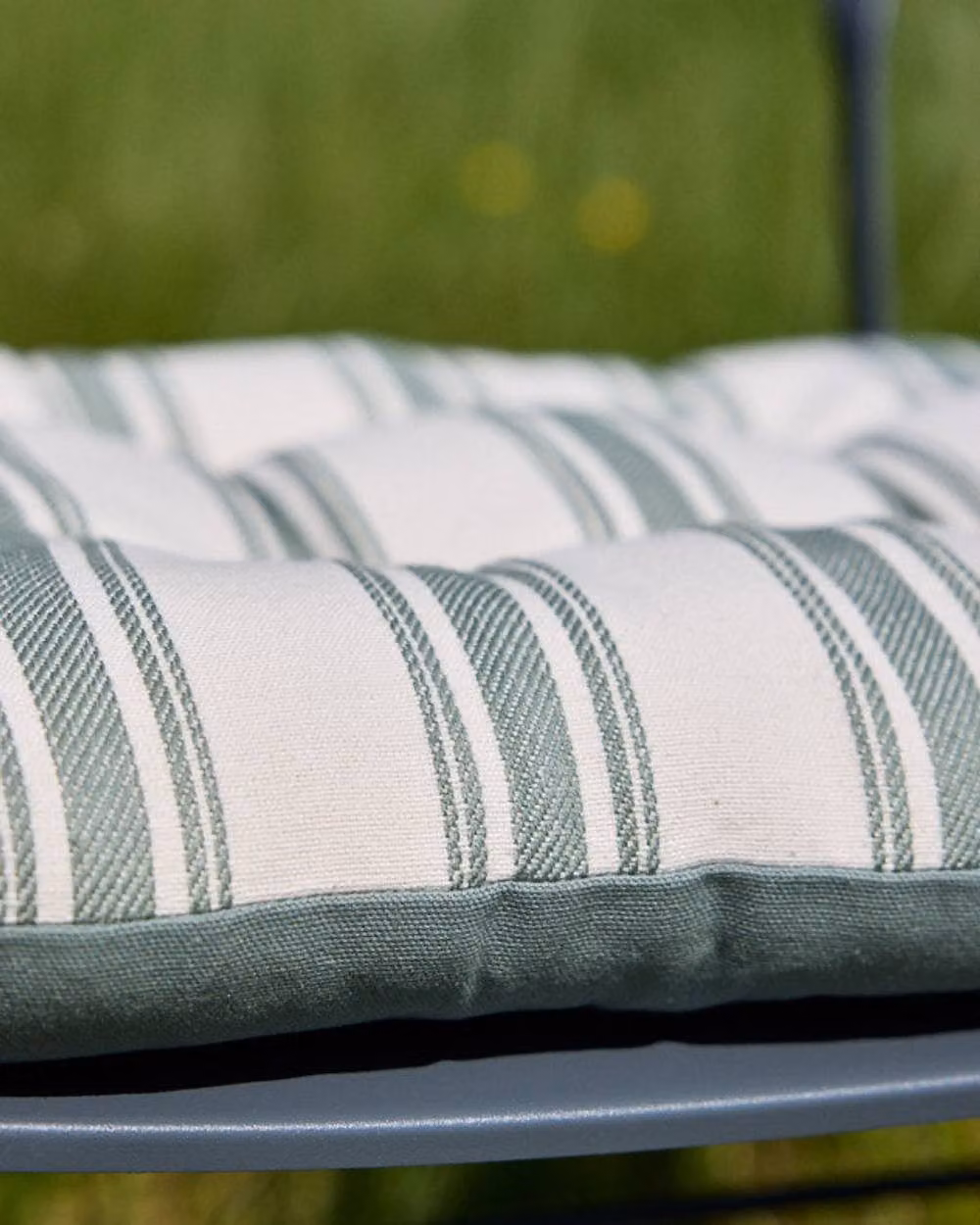 Dibor Set of 2 Green Cotton Quilted Reversible Indoor Outdoor Garden Chair Seat Pads, W/D: 40 x 40 cm – 2