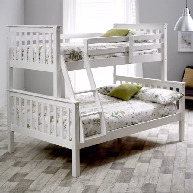 Rest Relax Erin White Wooden Triple Sleeper in White Pine