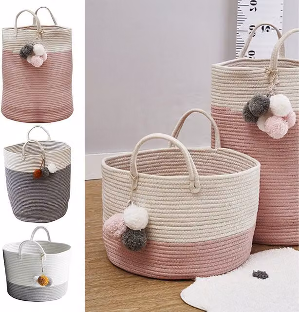 Livingandhome Woven Cotton Clothes Hamper Laundry Basket with Pom Poms in Pink, Diameter: 25 cm