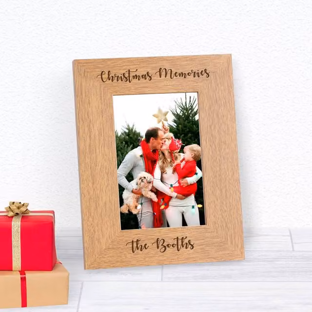 Uniqueful Personalised Christmas Memories Rectangular Wood Photo Frame in Brown, W/H: 15 x 10 cm
