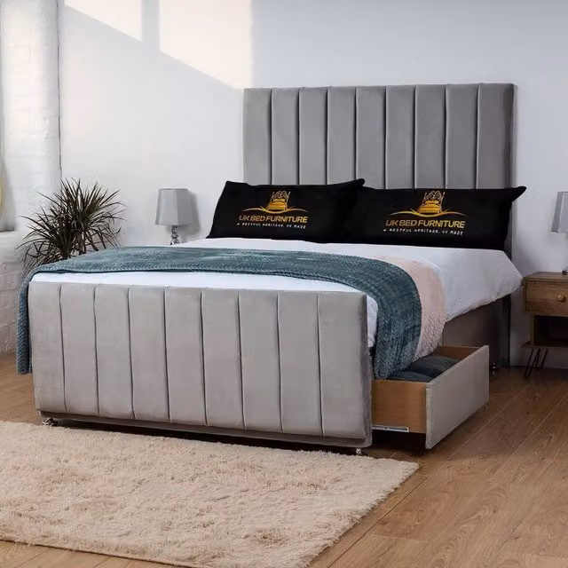 UK Bed Furniture Hampton Grey Velvet Upholstered Divan Bed with 4 Drawers, W/D/H: 140 x 200 x 66.04 cm
